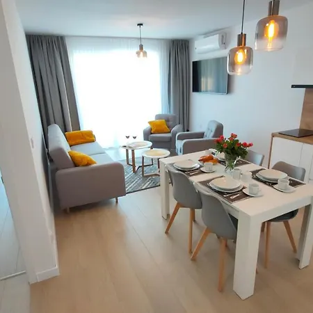 Posesja Kapitanska-apartamenty Premium * Grzybowo (West Pomeranian)
